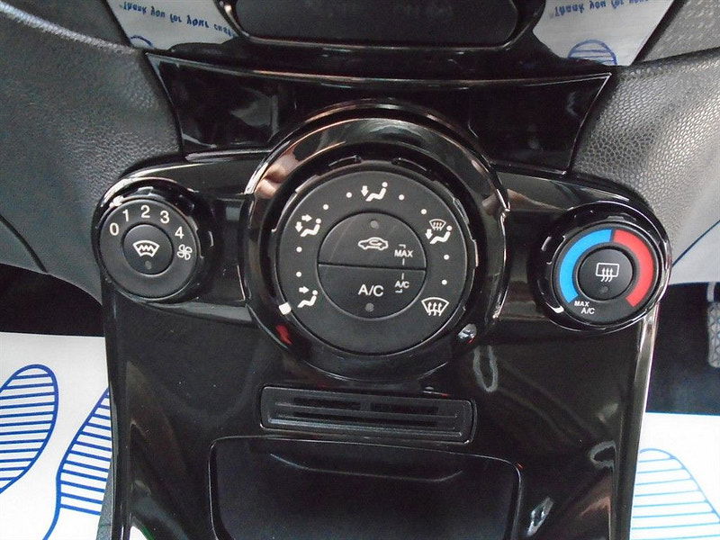 Ford Fiesta 1.5L Zetec TDCI Hatchback 5dr Diesel Manual Euro 5 (74 bhp) 5dr Manual 2025