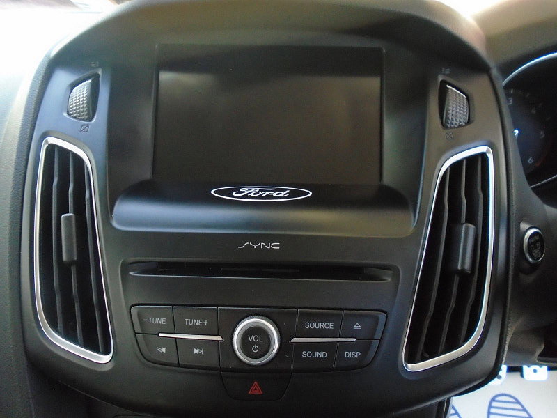 Ford Focus 1.5 TDCi Titanium Hatchback 5dr Diesel Manual Euro 6 (s/s) (120 ps) 5dr Manual 2026