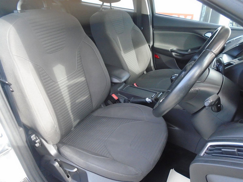 Ford Focus 1.5 TDCi Titanium Hatchback 5dr Diesel Manual Euro 6 (s/s) (120 ps) 5dr Manual 2026