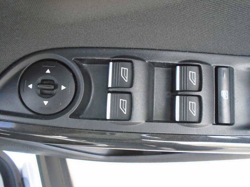 Ford Focus 1.5 TDCi Titanium Hatchback 5dr Diesel Manual Euro 6 (s/s) (120 ps) 5dr Manual 2026