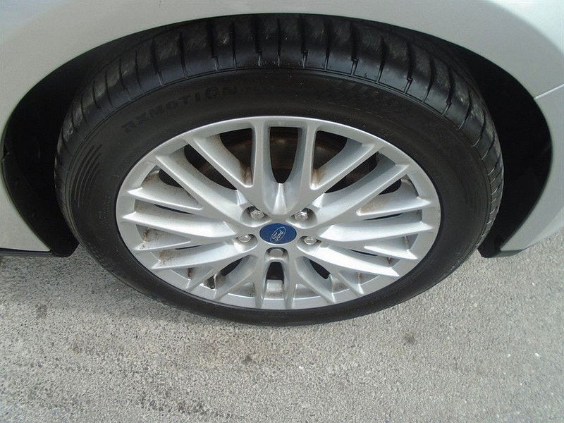 Ford Focus 1.6L Zetec 105 Hatchback 5dr Petrol Manual Euro 5 (103 bhp) 5dr Manual 2025