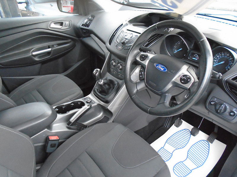 Ford Kuga 2.0L Zetec TDCI SUV 5dr Diesel Manual Euro 6 (148 bhp) 5dr Manual 2025