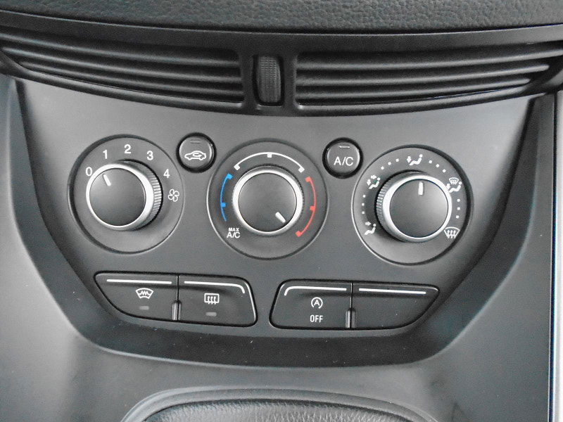 Ford Kuga 2.0L Zetec TDCI SUV 5dr Diesel Manual Euro 6 (148 bhp) 5dr Manual 2025