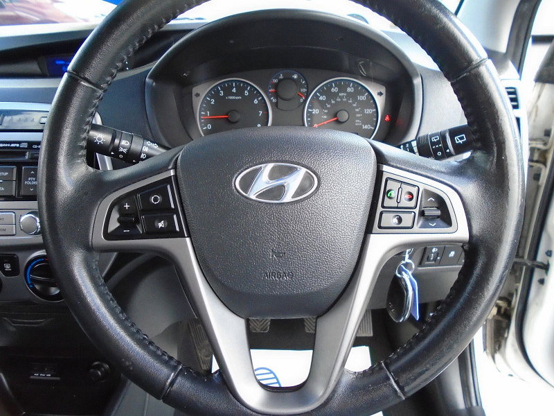 Hyundai I20 1.2 Active Hatchback 3dr Petrol Manual Euro 5 (85 bhp) 3dr Manual 2026