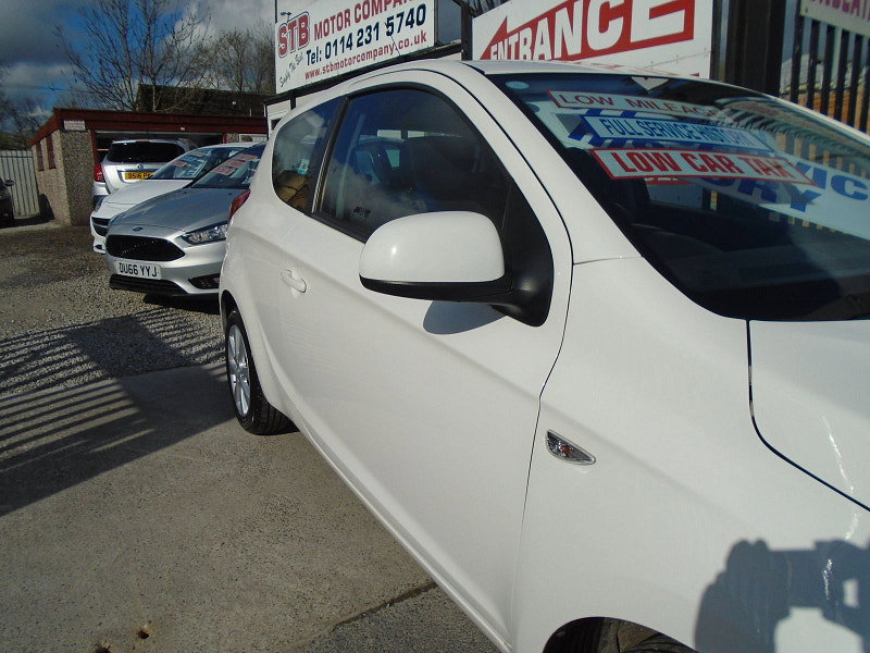 Hyundai I20 1.2 Active Hatchback 3dr Petrol Manual Euro 5 (85 bhp) 3dr Manual 2026