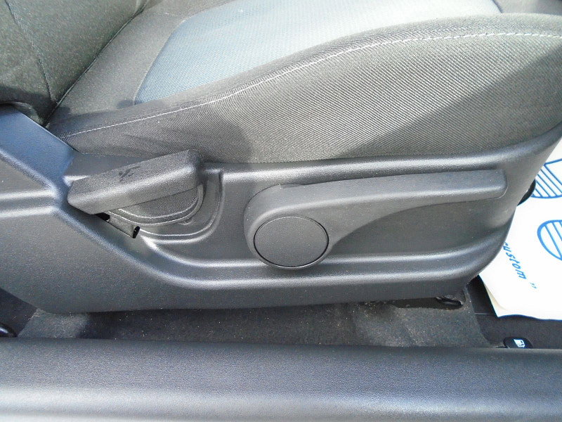 Hyundai I20 1.2 Active Hatchback 3dr Petrol Manual Euro 5 (85 bhp) 3dr Manual 2026