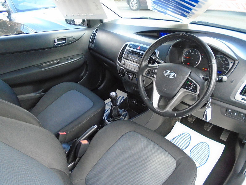 Hyundai I20 1.2 Active Hatchback 3dr Petrol Manual Euro 5 (85 bhp) 3dr Manual 2026