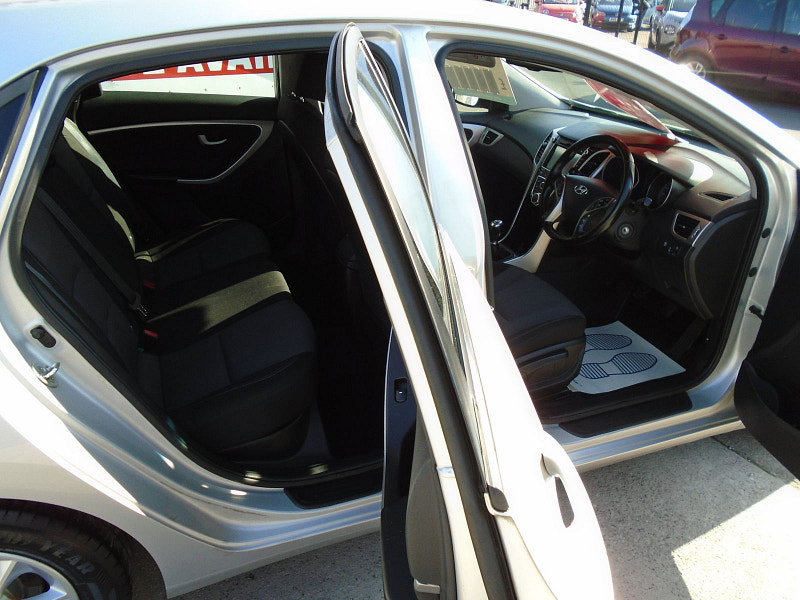 Hyundai I30 1.6 CRDi Blue Drive SE Nav Hatchback 5dr Diesel Manual Euro 6 (s/s) (110 ps) 5dr Manual 2026