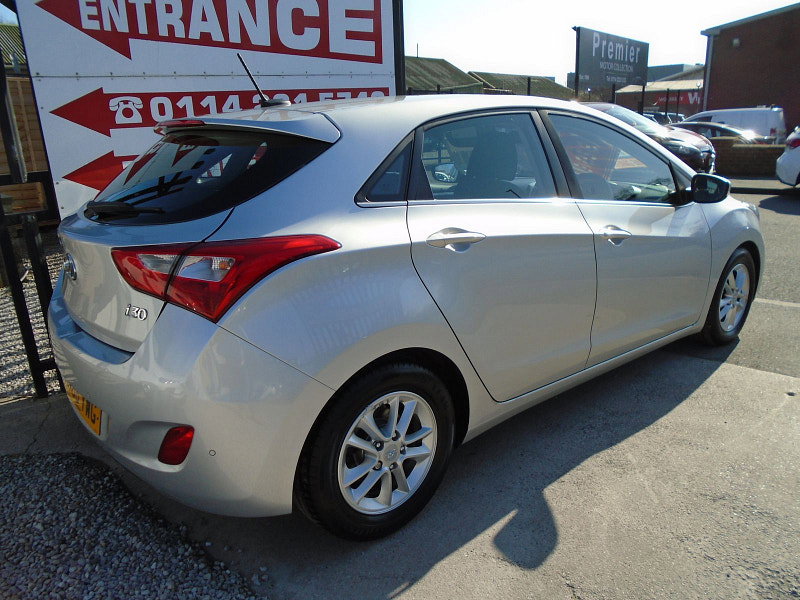 Hyundai I30 1.6 CRDi Blue Drive SE Nav Hatchback 5dr Diesel Manual Euro 6 (s/s) (110 ps) 5dr Manual 2026