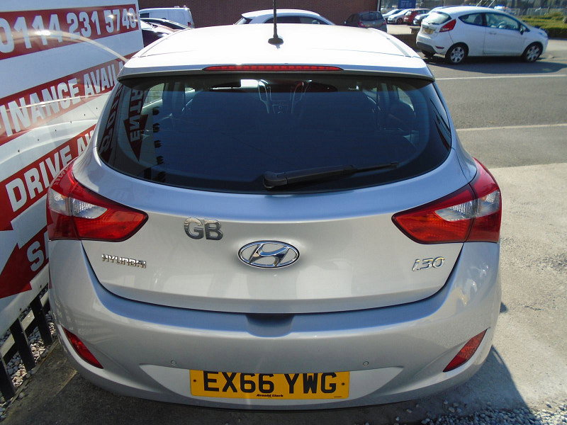 Hyundai I30 1.6 CRDi Blue Drive SE Nav Hatchback 5dr Diesel Manual Euro 6 (s/s) (110 ps) 5dr Manual 2026