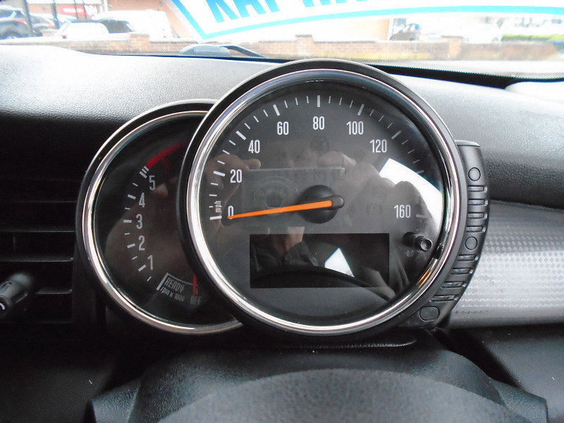 MINI Hatch 1.5 Cooper D Hatchback 3dr Diesel Manual Euro 6 (s/s) (116 ps) 3dr Manual 2026