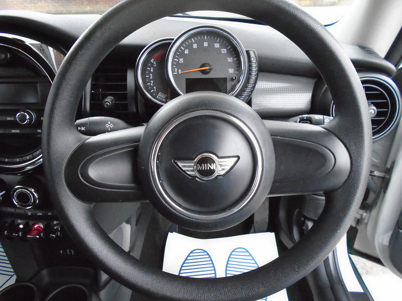 MINI Hatch 1.5 Cooper D Hatchback 3dr Diesel Manual Euro 6 (s/s) (116 ps) 3dr Manual 2026