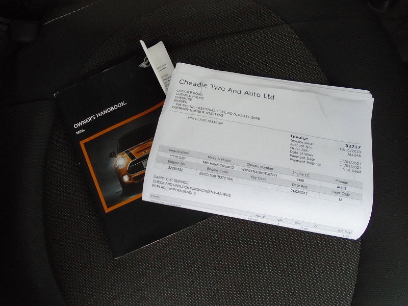 MINI Hatch 1.5 Cooper D Hatchback 3dr Diesel Manual Euro 6 (s/s) (116 ps) 3dr Manual 2026