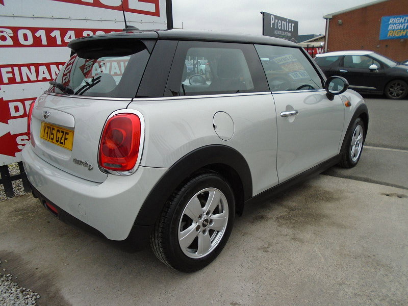 MINI Hatch 1.5 Cooper D Hatchback 3dr Diesel Manual Euro 6 (s/s) (116 ps) 3dr Manual 2026