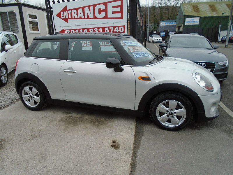 MINI Hatch 1.5 Cooper D Hatchback 3dr Diesel Manual Euro 6 (s/s) (116 ps) 3dr Manual 2026