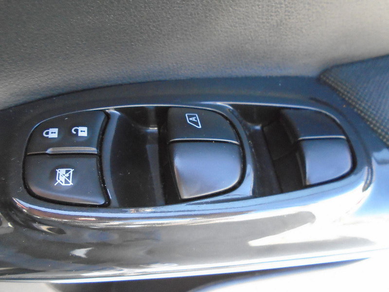 Nissan Juke 1.6 n-tec SUV 5dr Petrol Manual Euro 5 (17in Alloy) (117 ps) 5dr Manual 2026