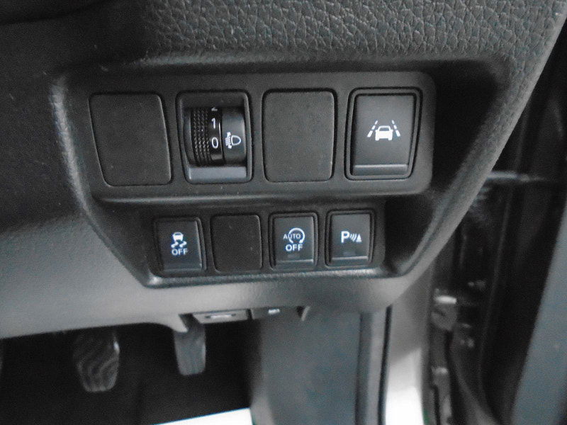 Nissan Qashqai 1.2L Acenta Smart Vision DiG-T SUV 5dr Petrol Manual Euro 6 (113 bhp) 5dr Manual 2025