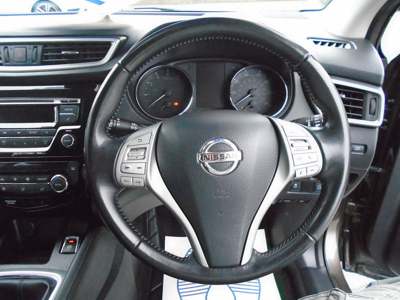 Nissan Qashqai 1.2L Acenta Smart Vision DiG-T SUV 5dr Petrol Manual Euro 6 (113 bhp) 5dr Manual 2026