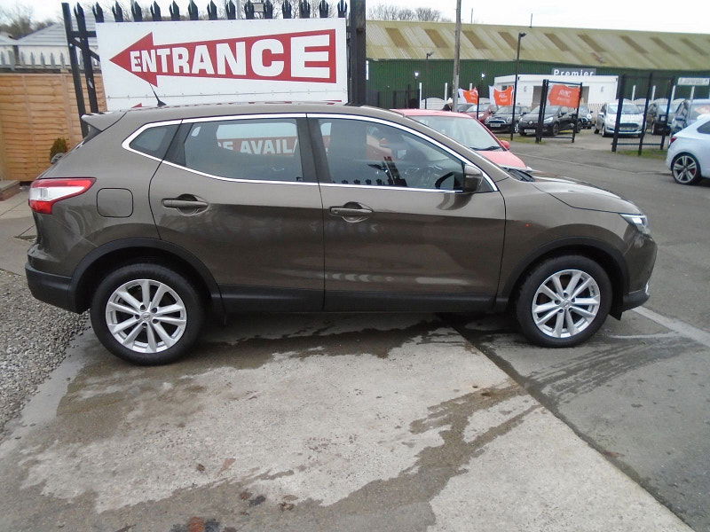 Nissan Qashqai 1.2L Acenta Smart Vision DiG-T SUV 5dr Petrol Manual Euro 6 (113 bhp) 5dr Manual 2026