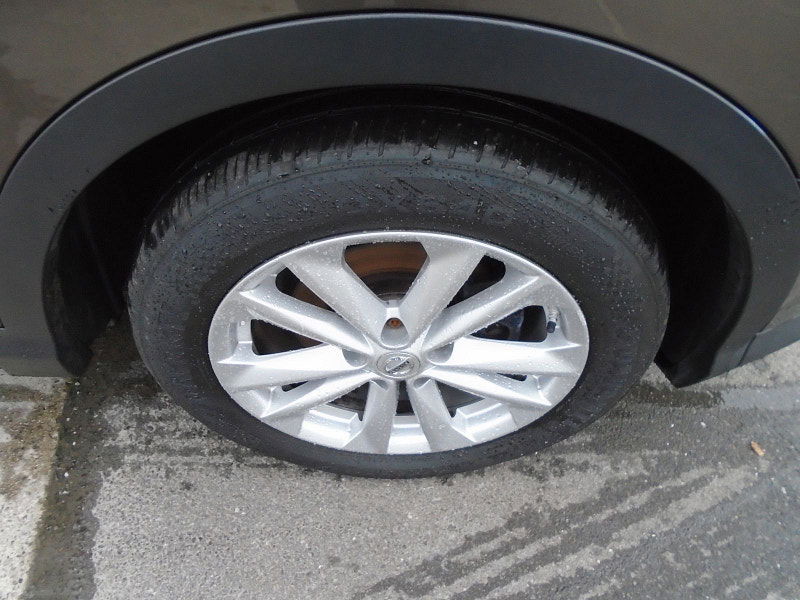 Nissan Qashqai 1.2L Acenta Smart Vision DiG-T SUV 5dr Petrol Manual Euro 6 (113 bhp) 5dr Manual 2026