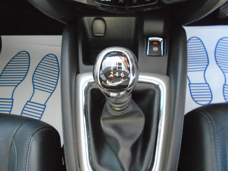 Nissan Qashqai 1.5 dCi Tekna SUV 5dr Diesel Manual 2WD Euro 5 (s/s) (110 ps) 5dr Manual 2026