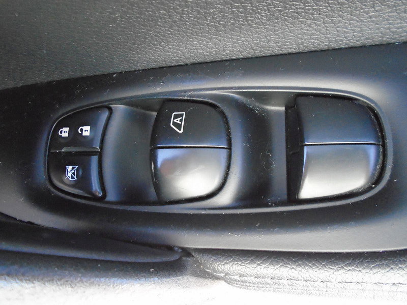 Nissan Qashqai 1.5 dCi Tekna SUV 5dr Diesel Manual 2WD Euro 5 (s/s) (110 ps) 5dr Manual 2026