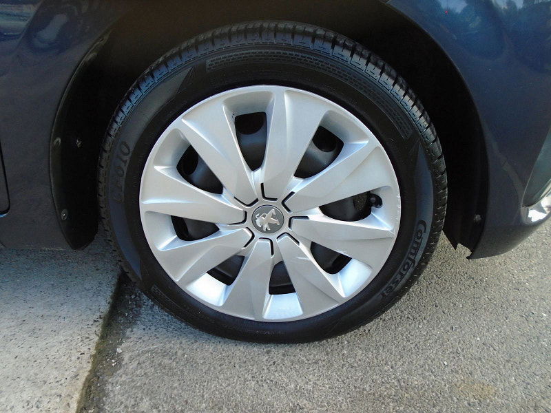 Peugeot 108 1.0L Active Hatchback 5dr Petrol Manual Euro 6 (68 bhp) 5dr Manual 2025