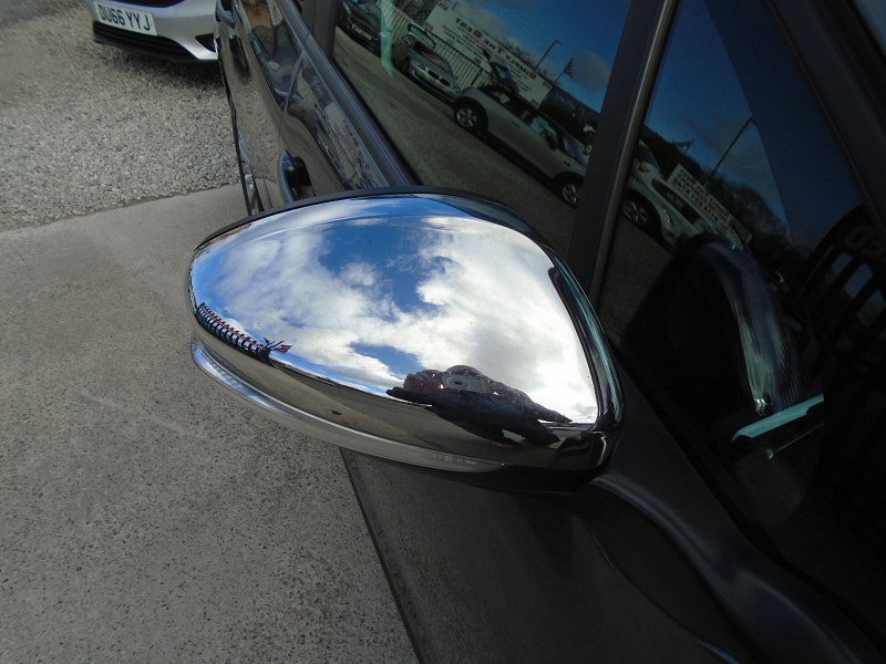 Peugeot 208 1.2 PureTech Signature Hatchback 5dr Petrol Manual Euro 6 (s/s) (82 ps) 5dr Manual 2026