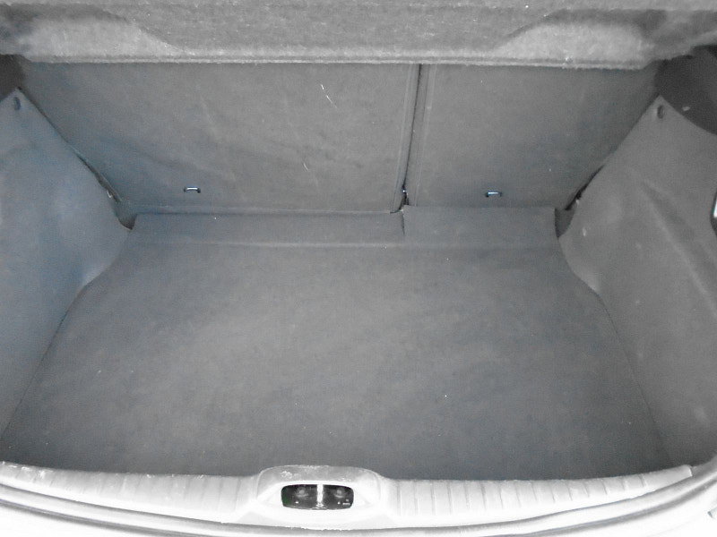 Peugeot 208 1.2 PureTech Signature Hatchback 5dr Petrol Manual Euro 6 (s/s) (82 ps) 5dr Manual 2026