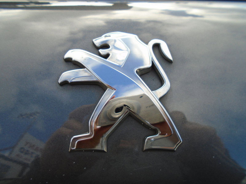 Peugeot 208 1.2 PureTech Signature Hatchback 5dr Petrol Manual Euro 6 (s/s) (82 ps) 5dr Manual 2026