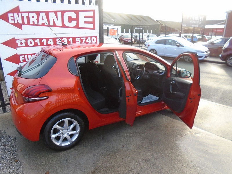 Peugeot 208 1.2L Active Hatchback 5dr Petrol Manual Euro 6 (82 bhp) 5dr Manual 2025