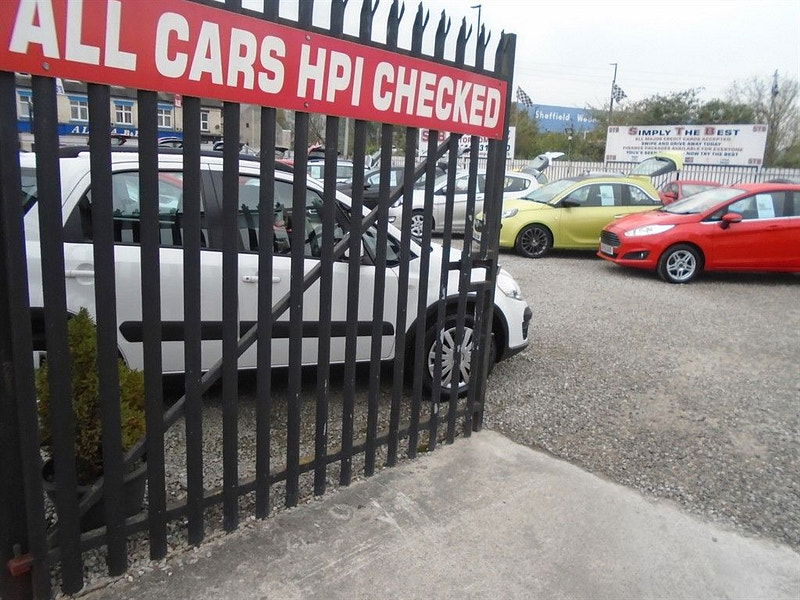 Peugeot 308 1.6L Allure Blue HDi  Hatchback 5dr Diesel Manual Euro 5 (120 bhp) 5dr Manual 2025