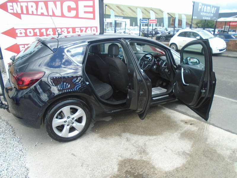 Vauxhall Astra 1.7 CDTi SRi Hatchback 5dr Diesel Manual Euro 5 (125 ps) 5dr Manual 2026