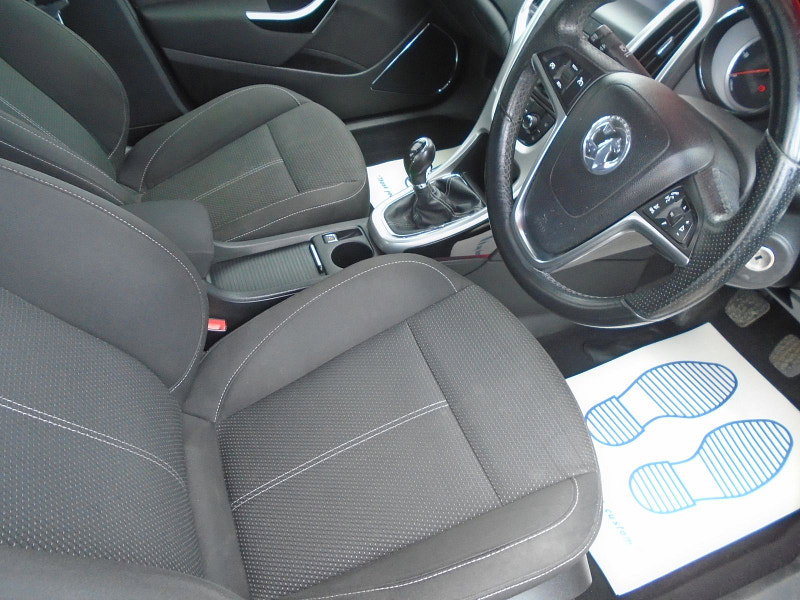 Vauxhall Astra 1.7 CDTi SRi Hatchback 5dr Diesel Manual Euro 5 (125 ps) 5dr Manual 2026