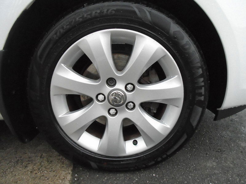 Vauxhall Meriva 1.4L Life MPV 5dr Petrol Manual Euro 6 (99 bhp) 5dr Manual 2025