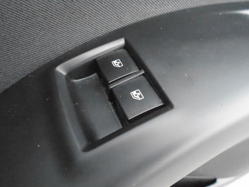 Vauxhall Meriva 1.4L Life MPV 5dr Petrol Manual Euro 6 (99 bhp) 5dr Manual 2025