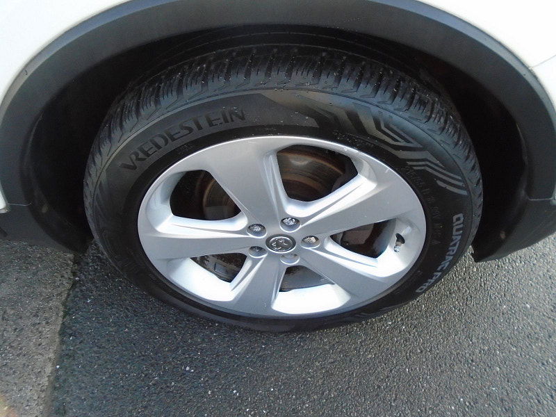 Vauxhall Mokka 1.6L Tech Line S/S SUV 5dr Petrol Manual Euro 6 (114 bhp) 5dr Manual 2025