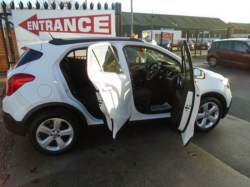 Vauxhall Mokka 1.6L Tech Line S/S SUV 5dr Petrol Manual Euro 6 (114 bhp) 5dr Manual 2025