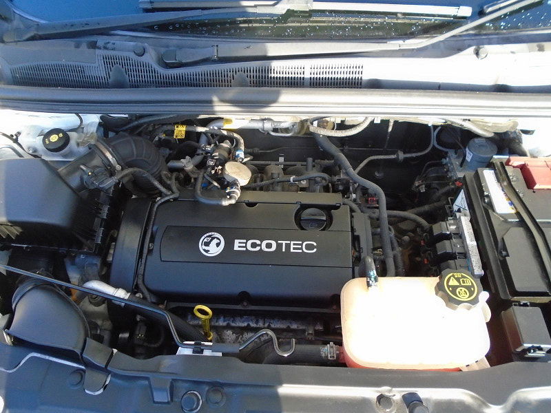 Vauxhall Mokka 1.6L Tech Line S/S SUV 5dr Petrol Manual Euro 6 (114 bhp) 5dr Manual 2025