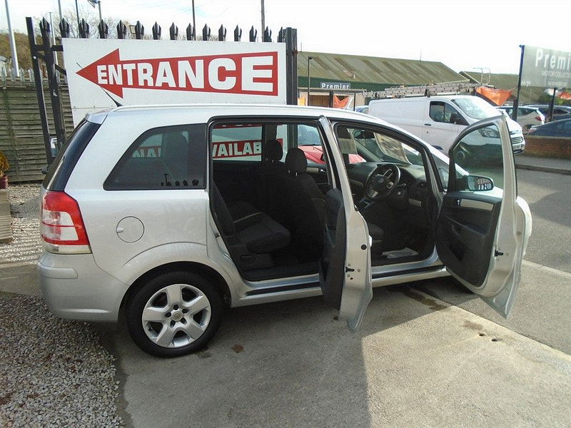 Vauxhall Zafira 1.6L Breeze MPV 5dr Petrol Manual Euro 4 (105 bhp) 5dr Manual 2025
