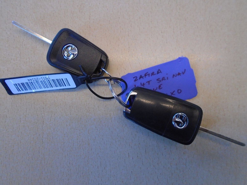 Vauxhall Zafira Tourer 1.4i Turbo SRi Nav MPV 5dr Petrol Manual Euro 6 (140 ps) 5dr Manual 2026