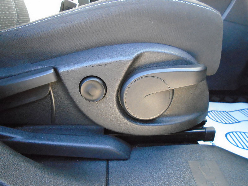 Vauxhall Zafira Tourer 1.4i Turbo SRi Nav MPV 5dr Petrol Manual Euro 6 (140 ps) 5dr Manual 2026