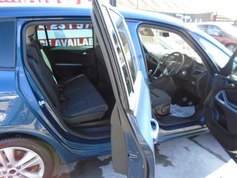 Vauxhall Zafira Tourer 1.4i Turbo SRi Nav MPV 5dr Petrol Manual Euro 6 (140 ps) 5dr Manual 2026