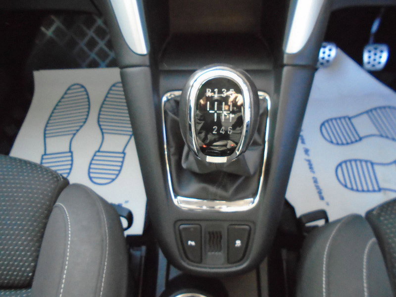 Vauxhall Zafira Tourer 1.4i Turbo SRi Nav MPV 5dr Petrol Manual Euro 6 (140 ps) 5dr Manual 2026