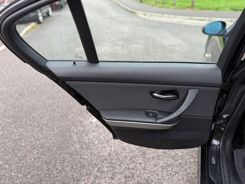 BMW 3 Series 2.0 318i SE Euro 4 4dr 4dr Manual 2026