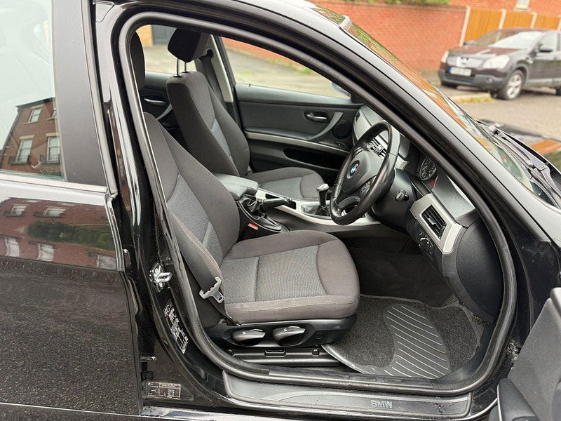 BMW 3 Series 2.0 318i SE Euro 4 4dr 4dr Manual 2026