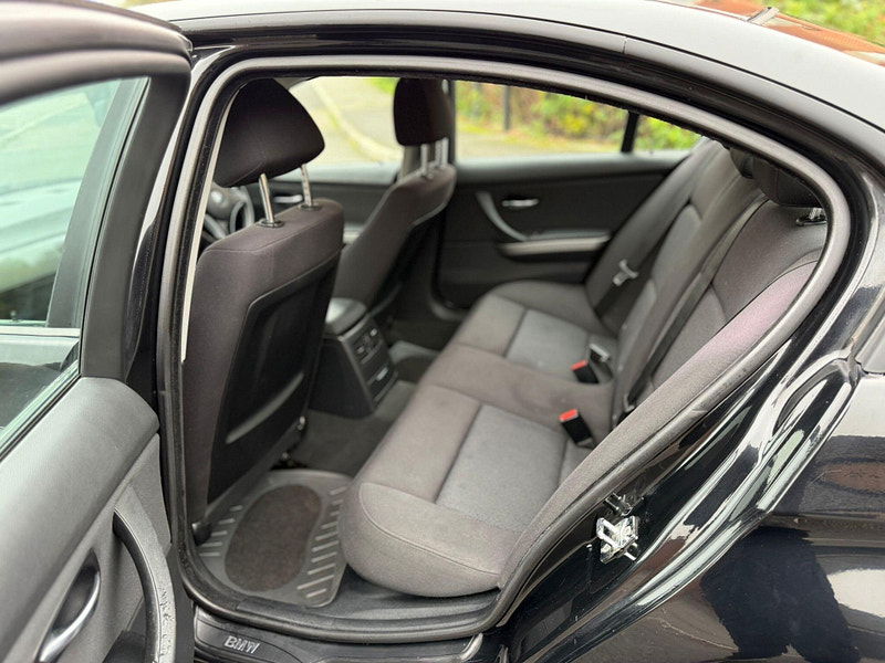 BMW 3 Series 2.0 318i SE Euro 4 4dr 4dr Manual 2026