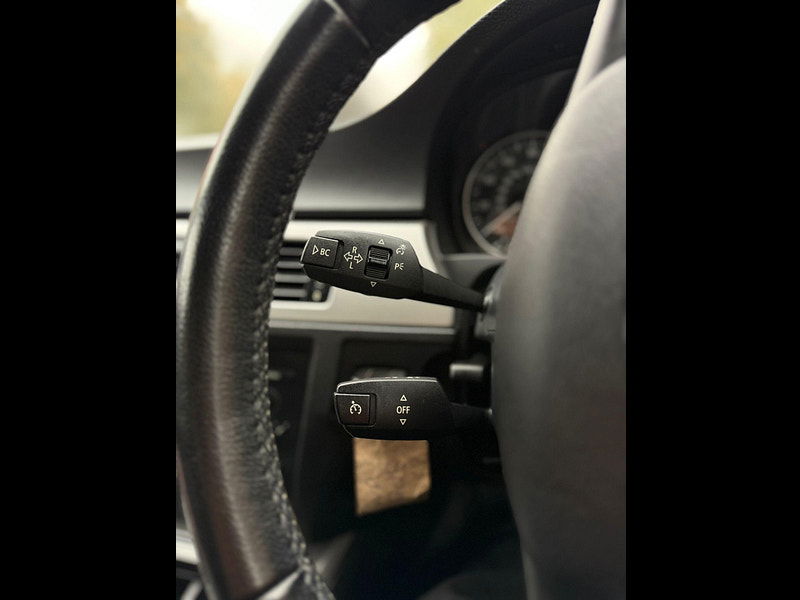 BMW 3 Series 2.0 318i SE Euro 4 4dr 4dr Manual 2026