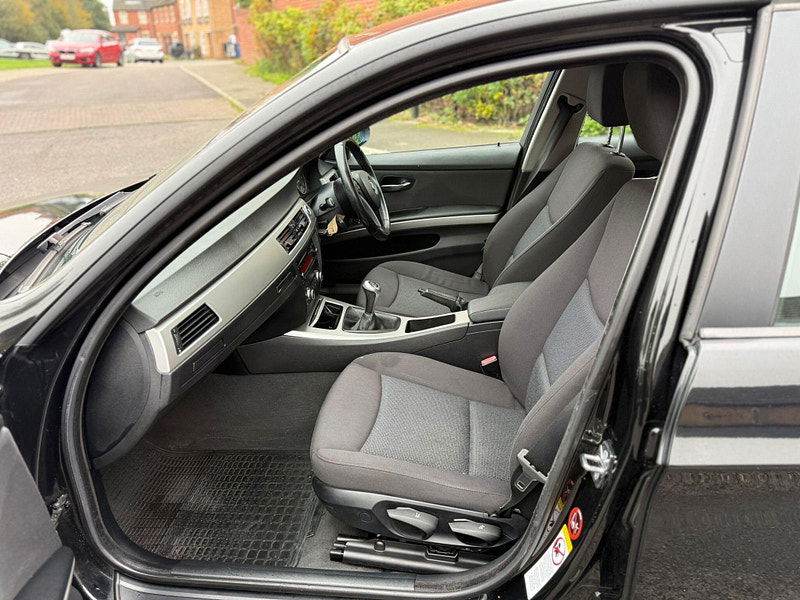 BMW 3 Series 2.0 318i SE Euro 4 4dr 4dr Manual 2026