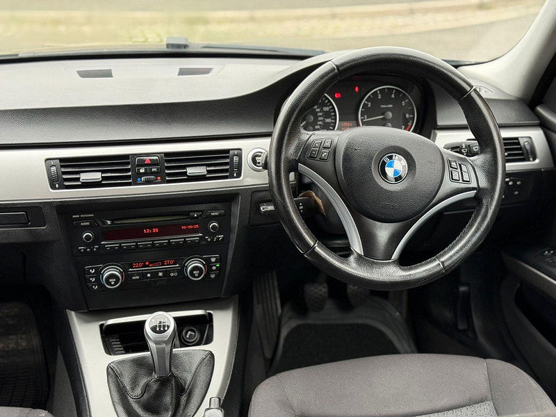 BMW 3 Series 2.0 318i SE Euro 4 4dr 4dr Manual 2026